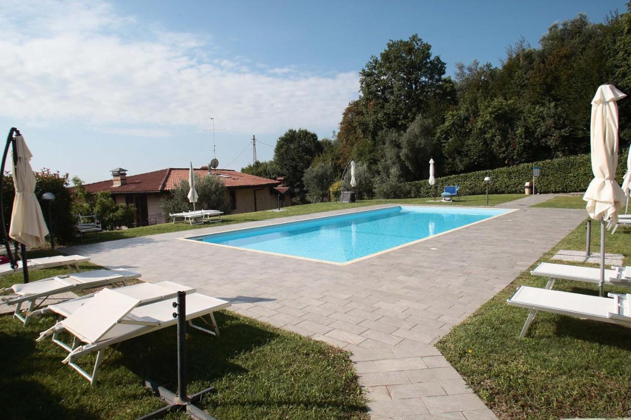 Panorama Lake View, Pool & Garden, 2 Bathrooms, Kingsize & Single-Beds, Fast Internet トスコラーノ・マデルノ エクステリア 写真