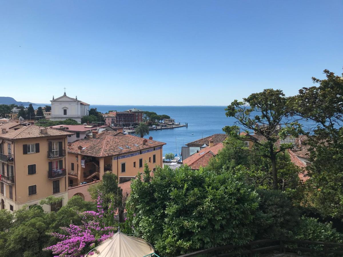Panorama Lake View, Pool & Garden, 2 Bathrooms, Kingsize & Single-Beds, Fast Internet トスコラーノ・マデルノ エクステリア 写真