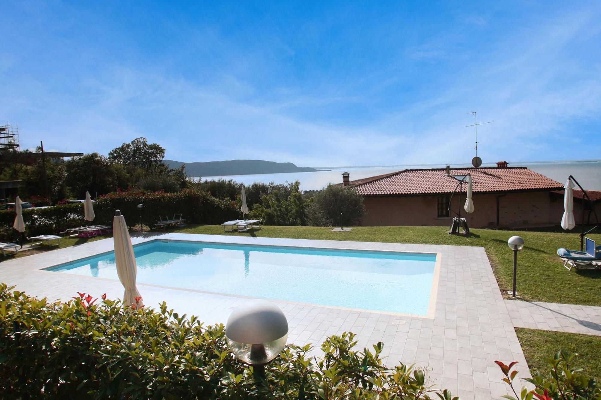 Panorama Lake View, Pool & Garden, 2 Bathrooms, Kingsize & Single-Beds, Fast Internet トスコラーノ・マデルノ エクステリア 写真